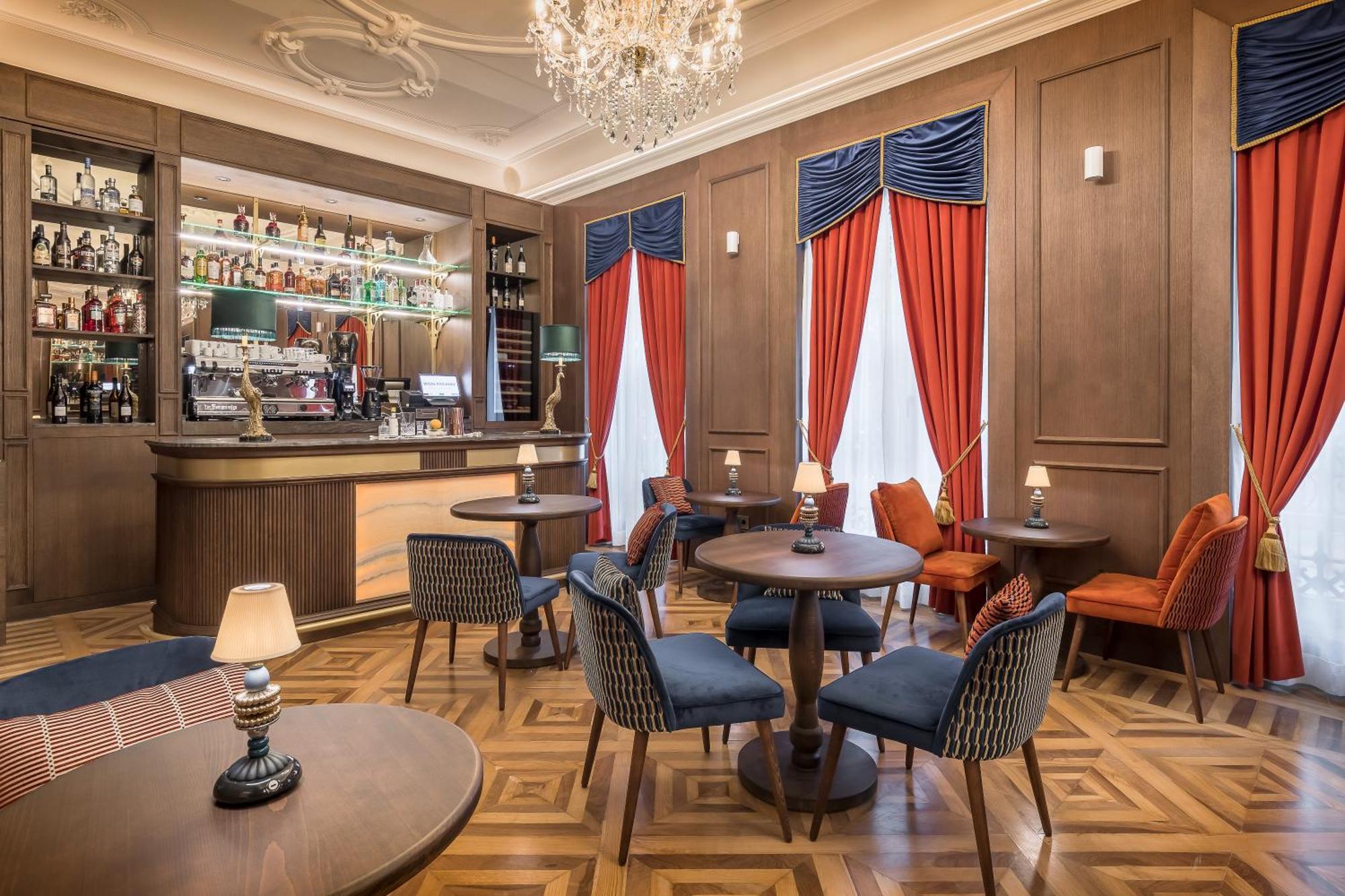 Palacio Gran Via, A Royal Hideaway Hotel Granada Kültér fotó